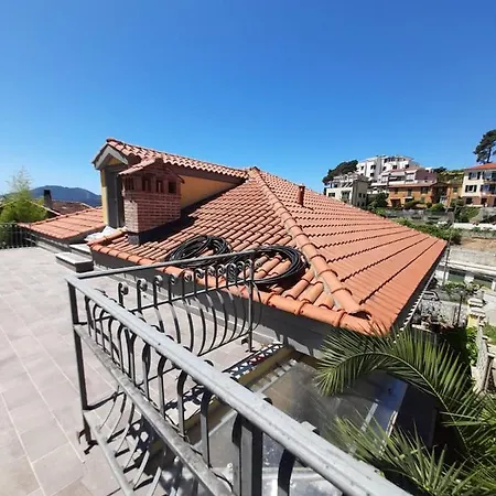 Atena Holiday home *